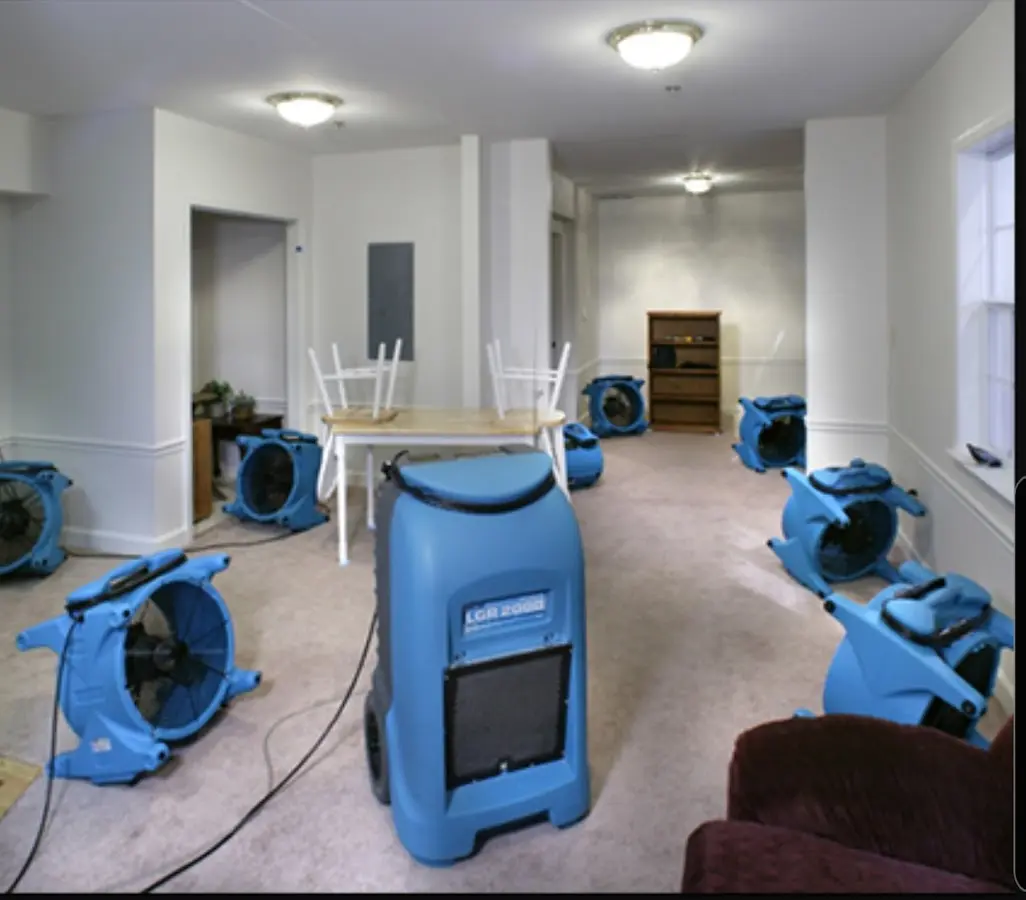 Air movers and dehumidifier setup for Water Extraction & Removal in East Vincent